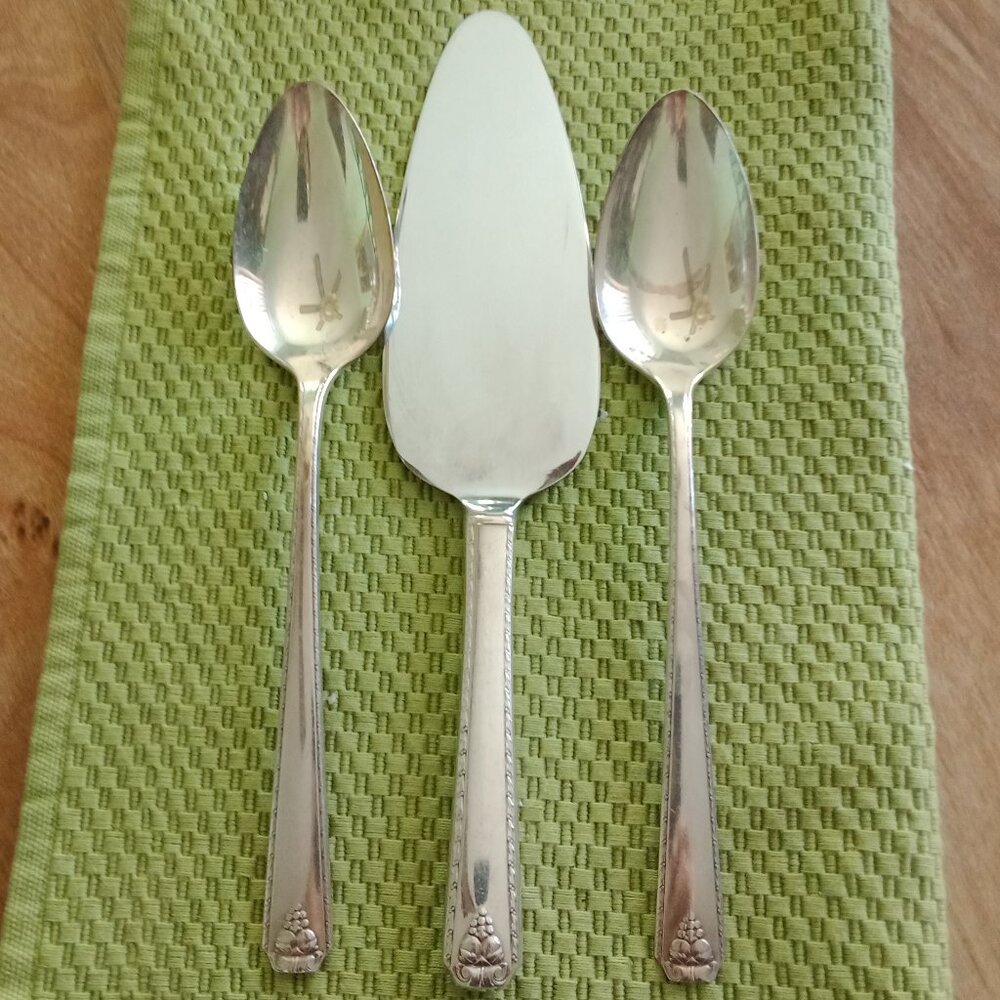 Bordeaux Serve ware/ 3 pc